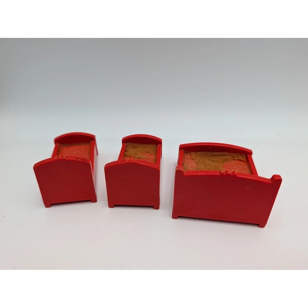 Fisher Price Little People Red Beds Vintage 993 Castle Furniture Lot of 3